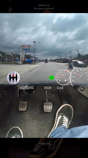 684K views · 14K reactions | Turun gigi bertahap,sesuai kecepatan #tutorial #viralreels #reelsviral #mobilmanual #reels #usa #drivingschool | Fadil Enok | Facebook