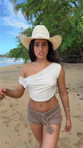 Videos de 𝐊𝐚𝐭𝐡𝐞𝐫𝐢𝐧𝐧𝐞 (@iamkathimodel) con “Dracula (JENNIE Remix) - Tame Impala & JENNIE”