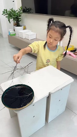 2.2M views · 33K reactions | My girl can draw anything and I admire her. But I didn't use her today, but I'm still very happy. | 小天使 | Facebook