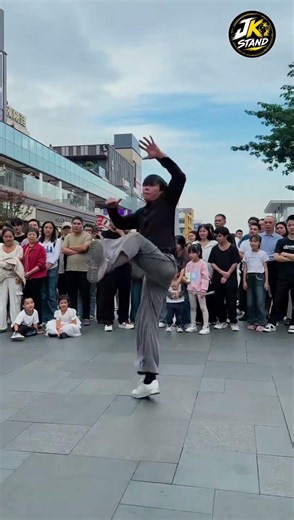 🔥 Impossible Breakdance Slide! Crowd Left Speechless 😱