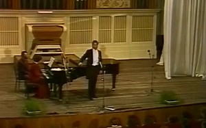 Dmitri Hvorostovsky - O sommo Carlo de Ernani de Verd (sbtítulos español e italiano), Moscú 1991. Dmitri a los 29 años. | La Ópera: 4 siglos de maravillas