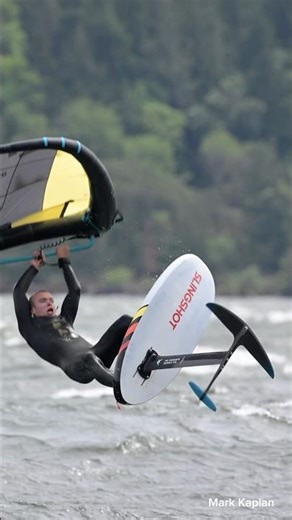 Wipeout in the Gorge: A Wing Foil Gone Wild