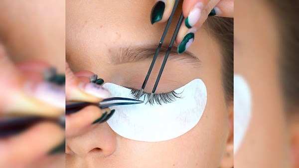 Eyelash Extension Looking Fuller than Ever