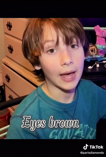 Alexa and Katie Cast Interviews with Paris Berelc, Isabel May, Tiffani Thiessen, and More