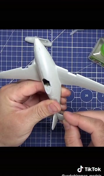 me262 model build #modeling #scalemodel #warthunder #me262 #ww2 #painting #revell