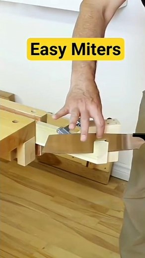 Cut Perfect Miters by Hand – Japanese Saw & Jig #woodworkingjigs #japanesewoodworking #joinery