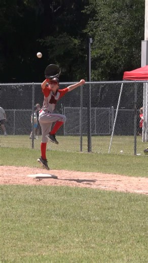 TBT Z at 1st making big plays! Scoops, tags & hustle every inning ⚾️ #TBT #BaseballLife #Clutch #sub