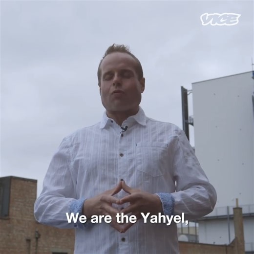 This guy speaks to aliens so we asked him to ask them all your burning questions. | VICE