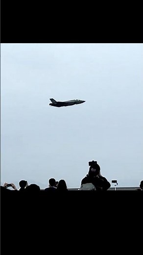 【爆音注意】遅いと思ったら…F-35が一気に急上昇｜岩国フレンドシップデー2026