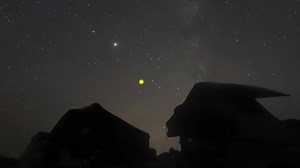 The VFX Gang at Corridor Crew Are Completely Stumped By This New UFO Footage — GeekTyrant