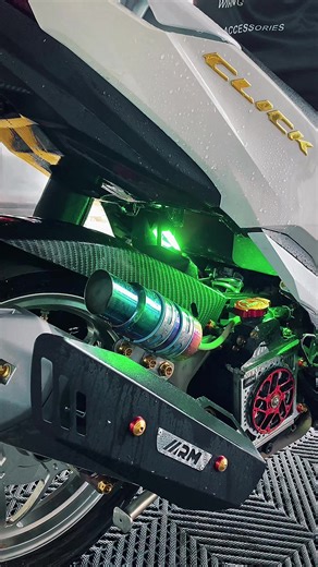 Click V3 just got upgraded! RDM R1 pro Underglow Dual Function all in package! 💚❤️🔥 Upgrade yours now! Be bright. Be safe. #rdminstallation #Underglowdualfunction #rdmledlights #ridersdestinationmotoworks #rdmcdo