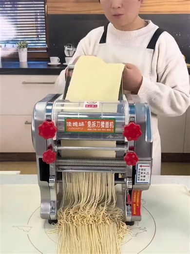 machine à fabriquer les spaghettis #cuisine #cuisinefacile #machine #commerce #ecommerce
