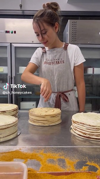 \nLearn How to Make a Delicious Honey Cake | Step-by-Step Recipe