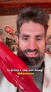 Perché il muscolo non cresce (tralasciando il fattore allenamento)? Per due ragioni: 1) non mangi abbastanza 2) lo scopri nel video 😎 #alimentazionesportiva #nutrizionesportiva #projectinvictus #projectnutrition | Project Nutrition