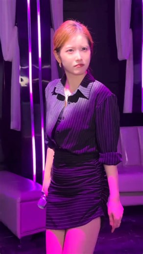 李玉婷Leo on Instagram: "为什么出来玩只让我跳 不让我唱#女神 #反差 #御姐天花板 #慢摇"