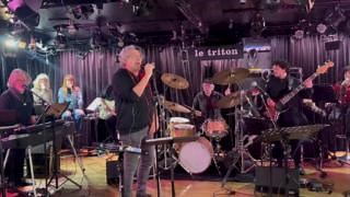 ✨ Plongée au cœur de l’univers de MAGMA ✨ Des images exceptionnelles vous emmènent en répétition avec le groupe légendaire ! 🎶 🎫En tournée dans toute la France, réservez vos places dès maintenant sur https://urls.fr/nlihSu | Gérard Drouot Productions