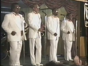 Solitaires - Walking Along