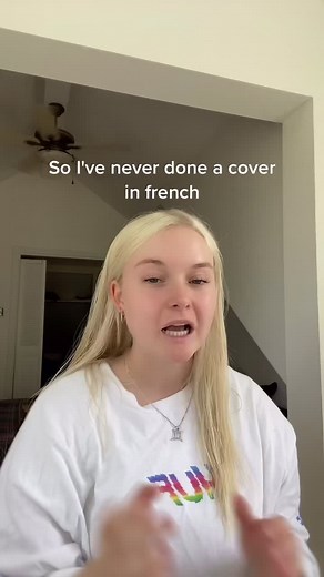 Formidable de Stromae Cover | French Singer Joanie Duquette