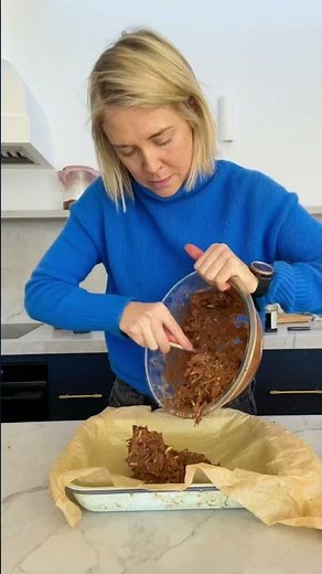 Healthy Chocolate Zucchini Brownie Recipe