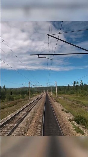 🔴 Riding the rails from Chita to Ulan-Ude, straight from the locomotive cabin.
