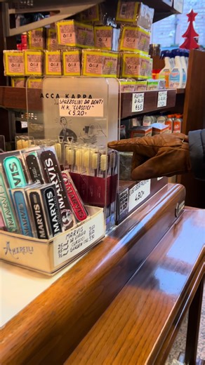 Mastering Traditional Wet Shaving Techniques in Italy