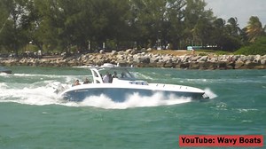 77K views · 477 reactions | Midnight Express Quint 400's Crashing the waves at Haulover Inlet. Full video here: https://www.youtube.com/watch?v=iCl9HG9WnwE | Wavy Boats | Facebook
