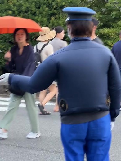 80K views · 1K reactions | Japan has jackets with fans for hot summer. | Japan Daily | Facebook