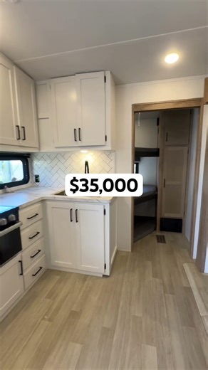 Used 5th wheel with 2 bedrooms!