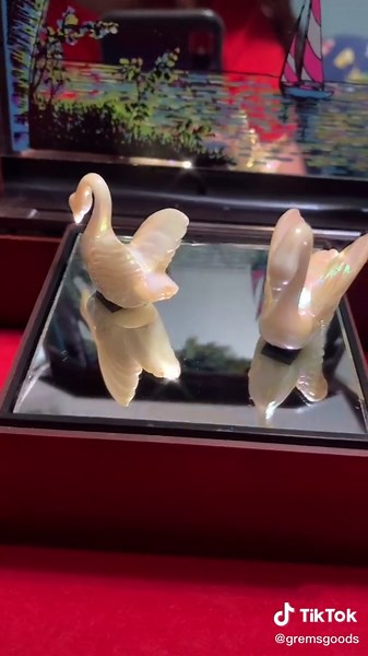 Vintage music box 😍 interested in collecting? Check out our Etsy! https://etsy.me/3u7CvYT #vintage #antique #rennovation #musicbox