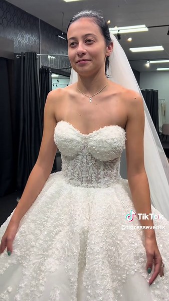 Wedding Dress Shopping Experience: Finding My Perfect Fit