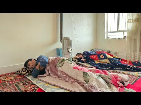 Freezing Mountain Hut: How do they survive the coldest day without gas? - Off-Grid Living