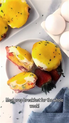 Breakfast, but make it western 🤠 These Western Egg Muffins are loaded with smoky bacon, peppers, melty cheese, and all the savory goodness your morning deserves. Easy to meal prep, perfect to grab and go, and dangerously delicious. Your coffee just found its new best friend. Comment “EGGS” for the recipe! Ingredients 16 slices deli honey ham , thinly sliced 8 eggs 1 /12 cups sharp cheddar cheese , shredded and divided 1/3 cup green bell pepper , minced 1/3 cup red bell pepper , minced 1/3 cup o