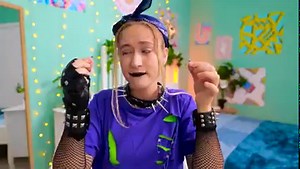 883K views · 10K reactions | Must-have makeover hacks from tiktok! Crazy girly struggles to become popular by la la life emoji | La La Life | Facebook