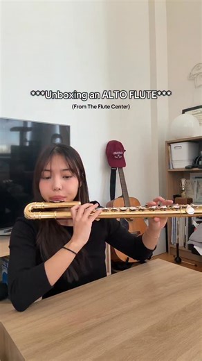 Monica Park on Instagram: "Regular Flute vs Alto Flute?? . . . . . . . . . #flute #flutist #music #musician #cover #unboxing #classicalmusician #classicalmusic #chamber #band #orchestra #musicians #altoflute"