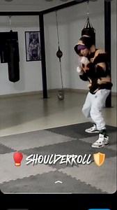 7.9K views · 179 reactions | Practicando el Shoulderroll壘️ #boxeo #shadowboxing #boxingtraining #shoulderroll #mayweather #floydmayweather #boxingstyle #boxingtechnique #boxingworkout #boxingcombination #boxingworkout #boxingskills | Gustavo Ascarza Loaiza | Facebook