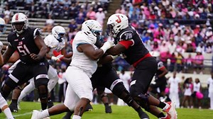 Delaware tries bizarre two-point attempt in FCS Playoffs