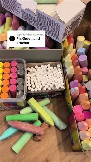 Replying to @raby Green and brown #ASMR #chalk #mukbang #fyp #crunch