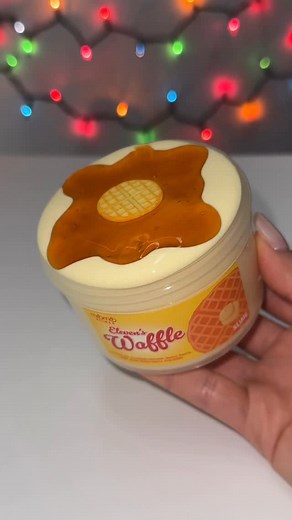 smells like waffles in here🧇 wood glue thick & glossy slimes are so unique because they feel like they have clay in it when inflated. it becomes so nice & poppy :) | Momo Slimes