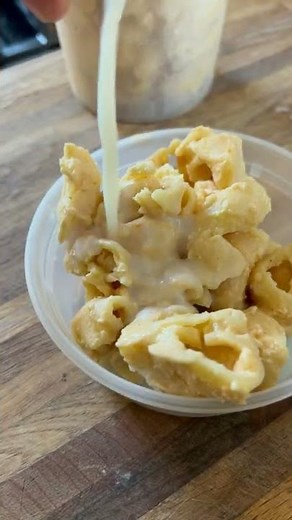 Th Best Way to Reheat Mac & Cheese