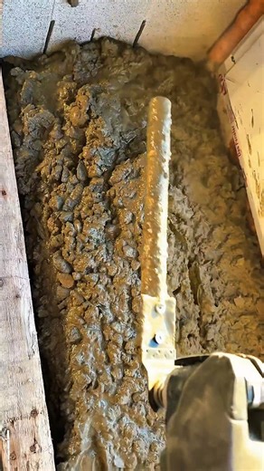 "Genius DIY Concrete Leveling Trick Using an Oscillating Multi-Tool – Satisfying Construction Hack!"