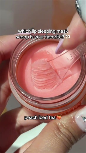 THE MOST SATISFYING SCOOP IS IN THIS VIDEO 💫😍 Laneige Lip Sleeping Mask