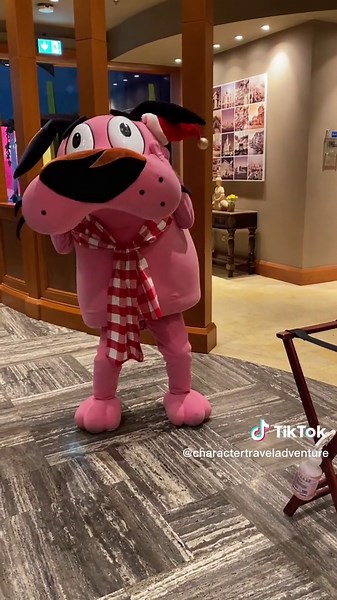 Meeting Courage the Cowardly Dog at IMG Worlds of Adventure