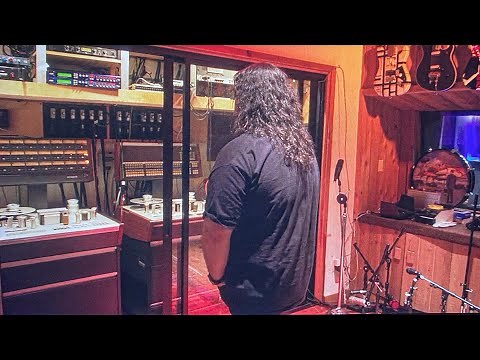 Rare photos of 5150 studios in 2024