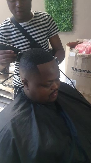 Barber Haircut Process: Clipper Techniques Explained