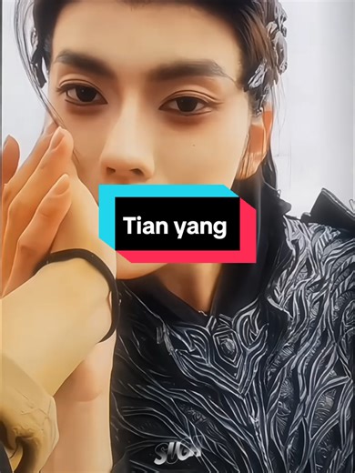 Exploring Hanfu and Cosplay Styles with Tian Yang