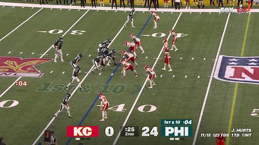 Saquon Barkley sets new rushing yards record (incl. postseason) on final first-half carry