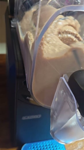 Warm to Frappe after 15 minutes Machine #frappes #iceman #slushiemachine #drink #slushy