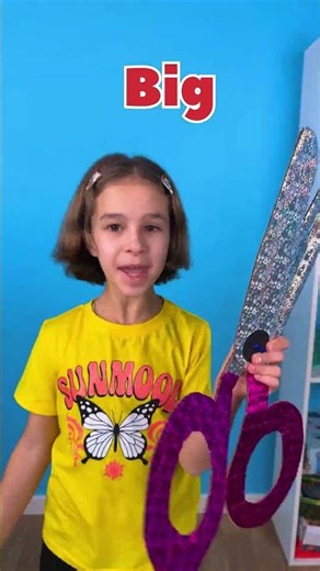 Learning Sizes! 📏✨ Comparing Big vs Small! 🥇