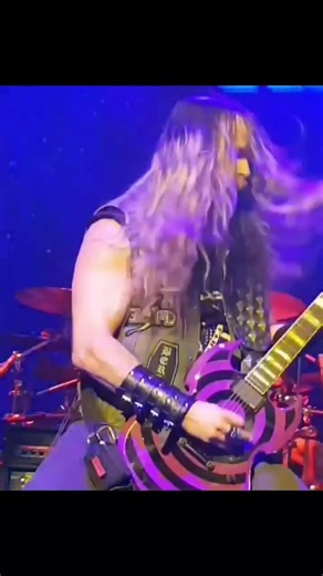 Zakk Sabbath Performs 'War Pigs' Tribute | Guitarist Zakk Wylde Metal Cover