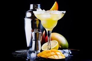 Sunny Mango Daiquiri Recipe | LoveToKnow